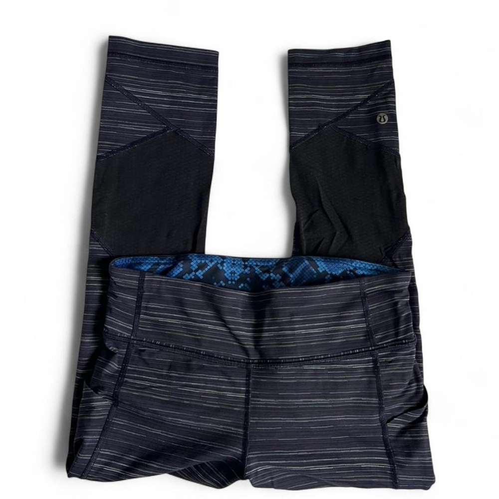 Lululemon Pace Rival Crop Leggings Cyber Stripe Naval Blue Black / Black